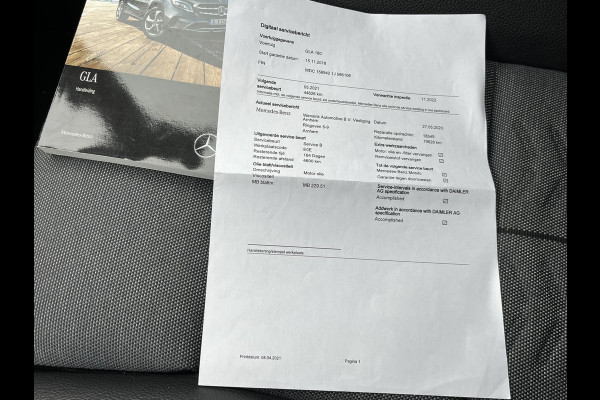 Mercedes-Benz GLA 180 Premium Plus Stoelverwarming | Climate Control | Camera | Top onderhouden | 12 maanden BOVAG-garantie