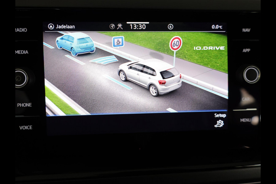 Volkswagen Polo 1.0 TSI R-Line Business 95pk 5bak| Camera| Navi| Matrix LED| verwarmde voorstolen