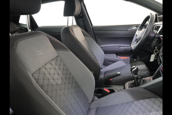 Volkswagen Polo 1.0 TSI R-Line Business 95pk 5bak| Camera| Navi| Matrix LED| verwarmde voorstolen