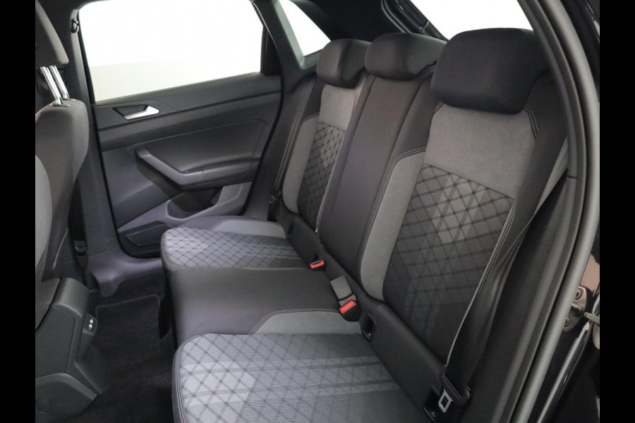 Volkswagen Polo 1.0 TSI R-Line Business 95pk 5bak| Camera| Navi| Matrix LED| verwarmde voorstolen