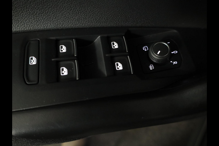 Volkswagen Polo 1.0 TSI R-Line Business 95pk 5bak| Camera| Navi| Matrix LED| verwarmde voorstolen