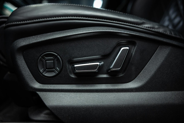 Audi Q7 55 TFSI e quattro Pro Line S | Goodwood Green | RS seats | Head-up | Stoelverwarming | Trekhaak |