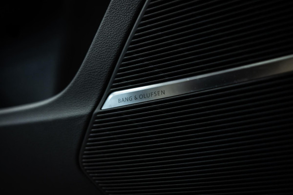 Audi Q7 55 TFSI e quattro Pro Line S | Goodwood Green | RS seats | Head-up | Stoelverwarming | Trekhaak |