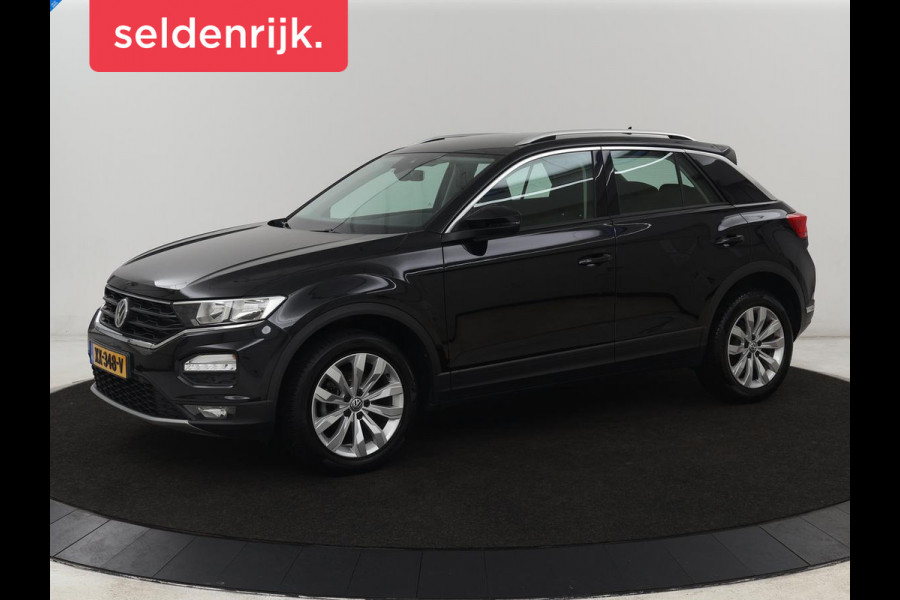 Volkswagen T-Roc 1.0 TSI Style | Carplay | Adaptive cruise | Parkeerhulp | Climate control | Bluetooth | 17'' lichtmetalen velgen