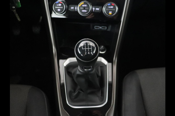 Volkswagen T-Roc 1.0 TSI Style | Carplay | Adaptive cruise | Parkeerhulp | Climate control | Bluetooth | 17'' lichtmetalen velgen