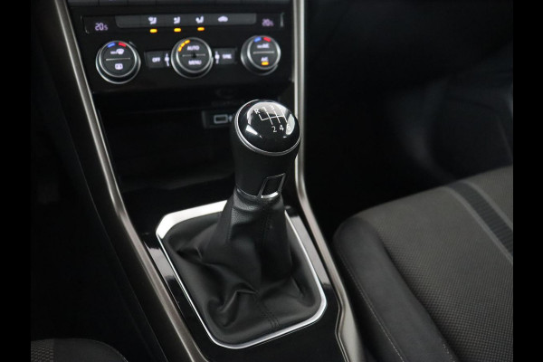 Volkswagen T-Roc 1.0 TSI Style | Carplay | Adaptive cruise | Parkeerhulp | Climate control | Bluetooth | 17'' lichtmetalen velgen