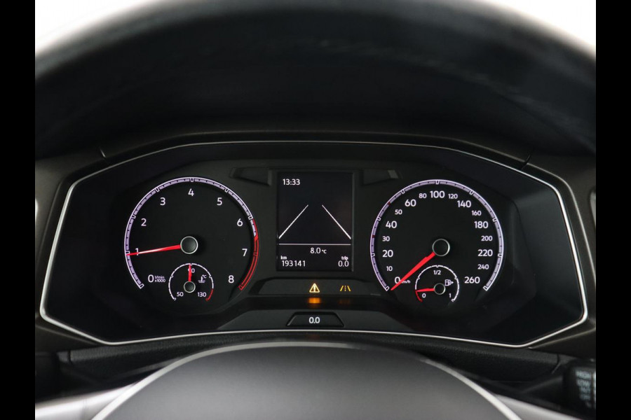 Volkswagen T-Roc 1.0 TSI Style | Carplay | Adaptive cruise | Parkeerhulp | Climate control | Bluetooth | 17'' lichtmetalen velgen