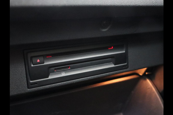 Volkswagen T-Roc 1.0 TSI Style | Carplay | Adaptive cruise | Parkeerhulp | Climate control | Bluetooth | 17'' lichtmetalen velgen