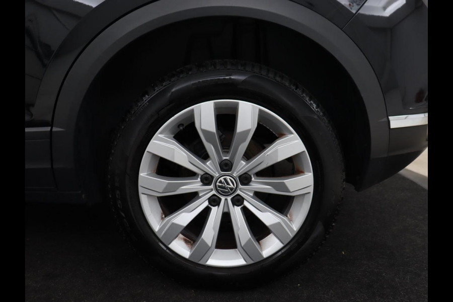 Volkswagen T-Roc 1.0 TSI Style | Carplay | Adaptive cruise | Parkeerhulp | Climate control | Bluetooth | 17'' lichtmetalen velgen