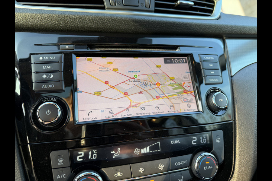 Nissan QASHQAI 1.3 DIG-T N-Connecta / Camera / Parkeersensoren / Trekhaak 1.300KG / Panoramadak / Carplay