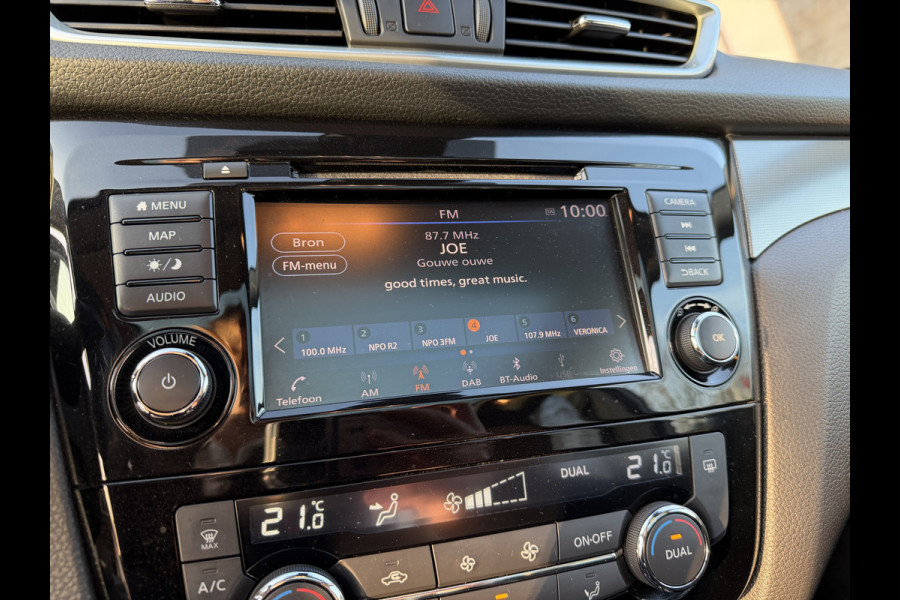 Nissan QASHQAI 1.3 DIG-T N-Connecta / Camera / Parkeersensoren / Trekhaak 1.300KG / Panoramadak / Carplay
