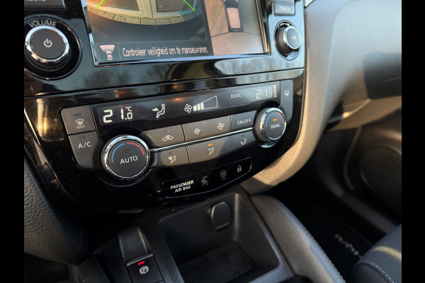 Nissan QASHQAI 1.3 DIG-T N-Connecta / Camera / Parkeersensoren / Trekhaak 1.300KG / Panoramadak / Carplay
