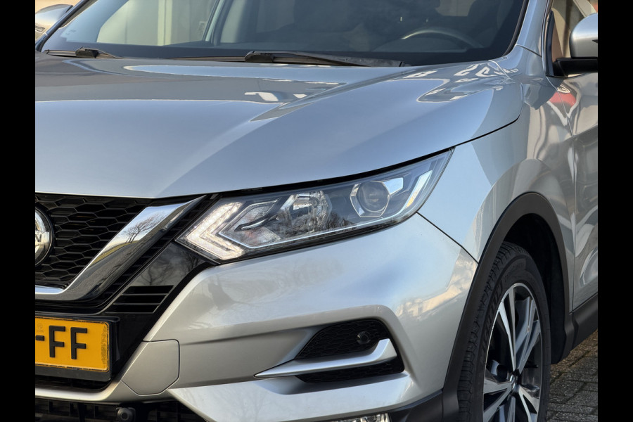 Nissan QASHQAI 1.3 DIG-T N-Connecta / Camera / Parkeersensoren / Trekhaak 1.300KG / Panoramadak / Carplay