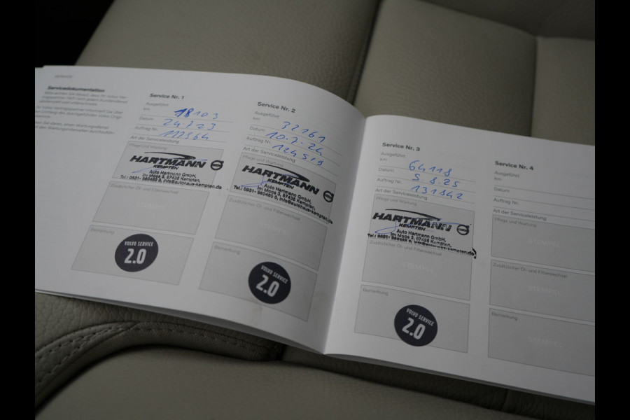 Volvo V90 T6 AWD Plus Bright Plug In Hybrid 350pk Dealer O.H. PHEV | Trekhaak Af Fabriek | Adaptive Cruise | Camera | Lederen Sportstoelen Memory & Verwarmd | Google Assistent | Apple Carplay | Keyless | Virtual | Blis | Navigatie | DAB |