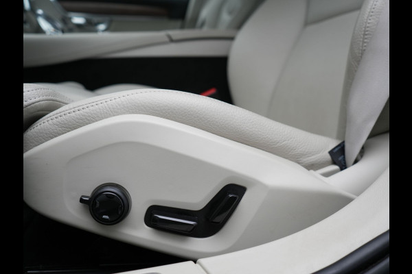 Volvo V90 T6 AWD Plus Bright Plug In Hybrid 350pk Dealer O.H. PHEV | Trekhaak Af Fabriek | Adaptive Cruise | Camera | Lederen Sportstoelen Memory & Verwarmd | Google Assistent | Apple Carplay | Keyless | Virtual | Blis | Navigatie | DAB |