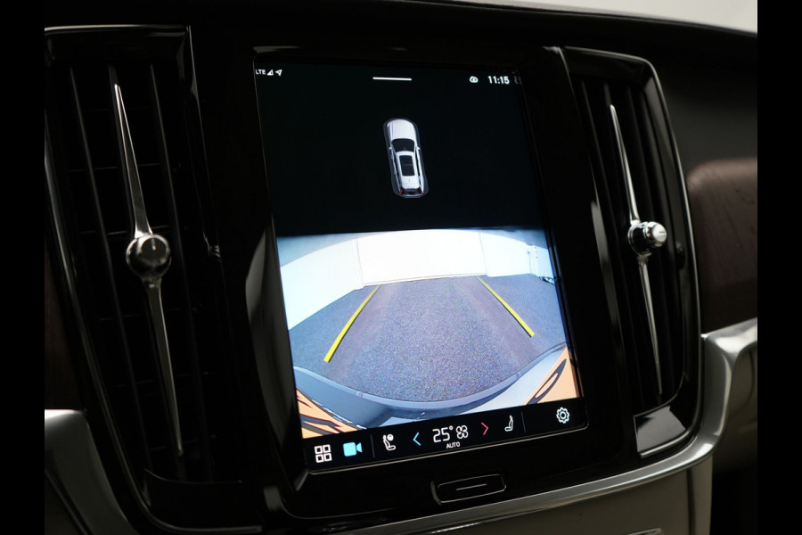 Volvo V90 T6 AWD Plus Bright Plug In Hybrid 350pk Dealer O.H. PHEV | Trekhaak Af Fabriek | Adaptive Cruise | Camera | Lederen Sportstoelen Memory & Verwarmd | Google Assistent | Apple Carplay | Keyless | Virtual | Blis | Navigatie | DAB |