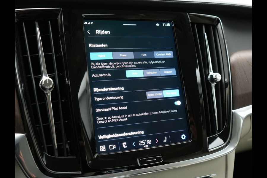 Volvo V90 T6 AWD Plus Bright Plug In Hybrid 350pk Dealer O.H. PHEV | Trekhaak Af Fabriek | Adaptive Cruise | Camera | Lederen Sportstoelen Memory & Verwarmd | Google Assistent | Apple Carplay | Keyless | Virtual | Blis | Navigatie | DAB |