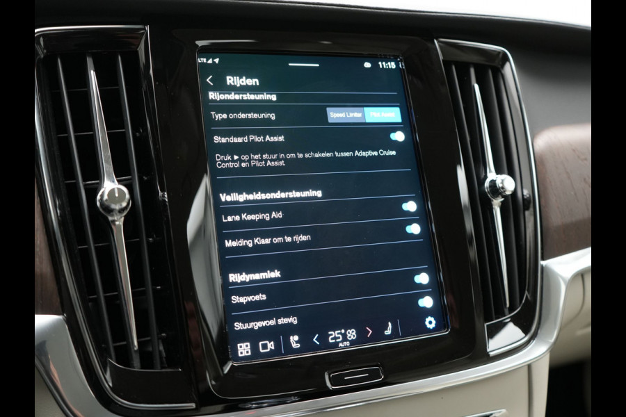 Volvo V90 T6 AWD Plus Bright Plug In Hybrid 350pk Dealer O.H. PHEV | Trekhaak Af Fabriek | Adaptive Cruise | Camera | Lederen Sportstoelen Memory & Verwarmd | Google Assistent | Apple Carplay | Keyless | Virtual | Blis | Navigatie | DAB |