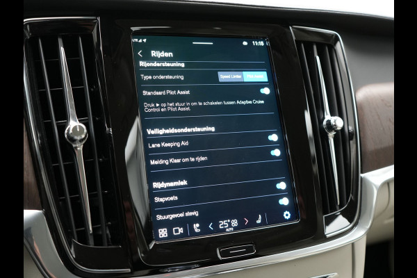 Volvo V90 T6 AWD Plus Bright Plug In Hybrid 350pk Dealer O.H. PHEV | Trekhaak Af Fabriek | Adaptive Cruise | Camera | Lederen Sportstoelen Memory & Verwarmd | Google Assistent | Apple Carplay | Keyless | Virtual | Blis | Navigatie | DAB |