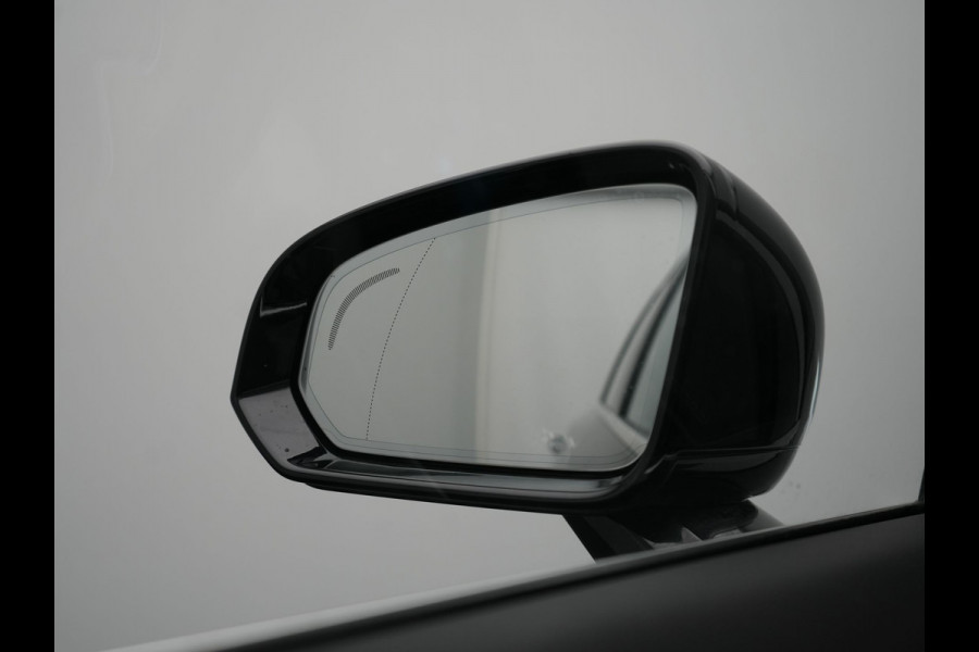 Volvo V90 T6 AWD Plus Bright Plug In Hybrid 350pk Dealer O.H. PHEV | Trekhaak Af Fabriek | Adaptive Cruise | Camera | Lederen Sportstoelen Memory & Verwarmd | Google Assistent | Apple Carplay | Keyless | Virtual | Blis | Navigatie | DAB |