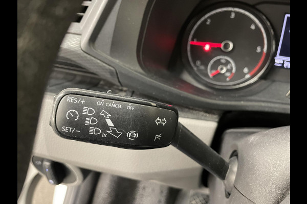 Volkswagen Transporter 2.0 TDI L2H1 110PK T6.1 Airco Cruise Control Apple CarPlay/MirrorLink Trekhaak