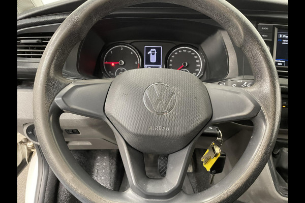 Volkswagen Transporter 2.0 TDI L2H1 110PK T6.1 Airco Cruise Control Apple CarPlay/MirrorLink Trekhaak