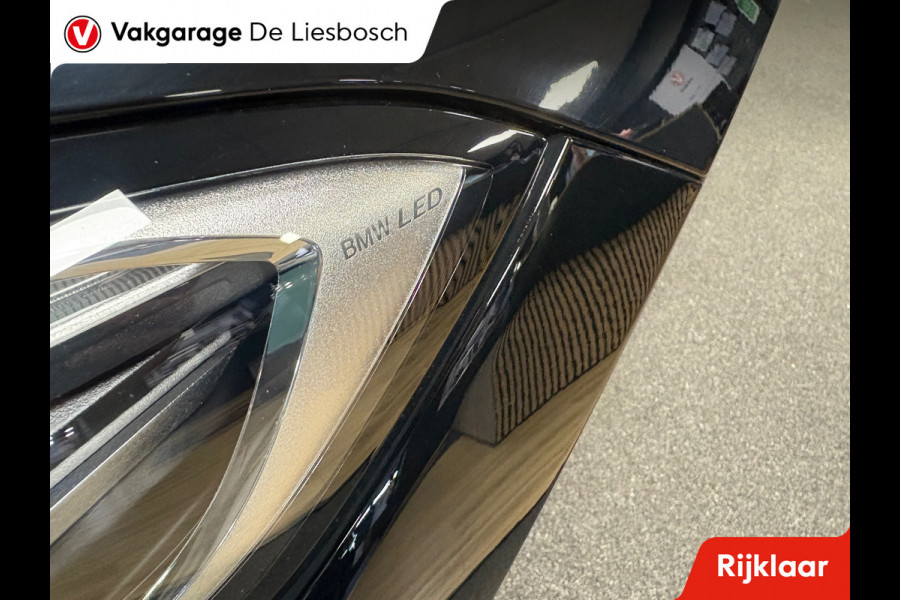 BMW 3 Serie Touring 330e eDrive Edition / Leder / LED / Trekhaak / cruise-control