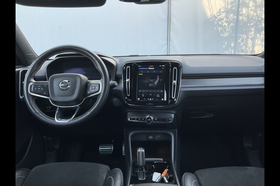 Volvo XC40 Recharge P8 AWD R-Design Carplay Adapt.Cruis Stoelverw. Elektr a.klep