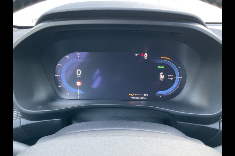 Volvo XC40 Recharge P8 AWD R-Design Carplay Adapt.Cruis Stoelverw. Elektr a.klep