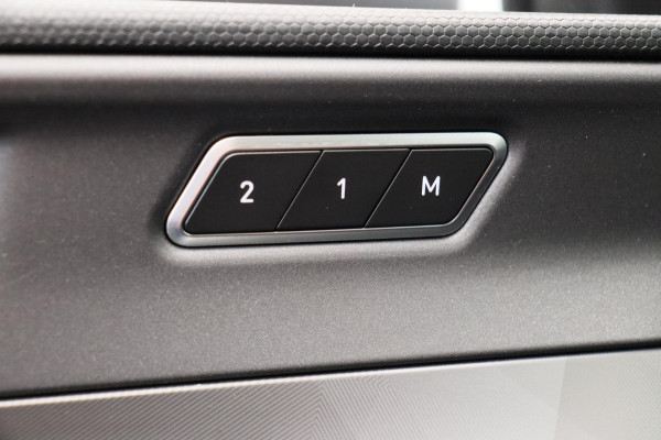 Lynk & Co 01 1.5 261PK Plug-in Hybrid *Trekhaak* Pano/dak Apple/Carplay Adaptive/Cruise