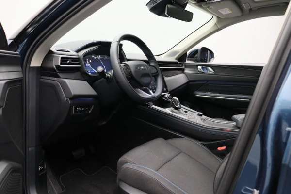 Lynk & Co 01 1.5 261PK Plug-in Hybrid *Trekhaak* Pano/dak Apple/Carplay Adaptive/Cruise