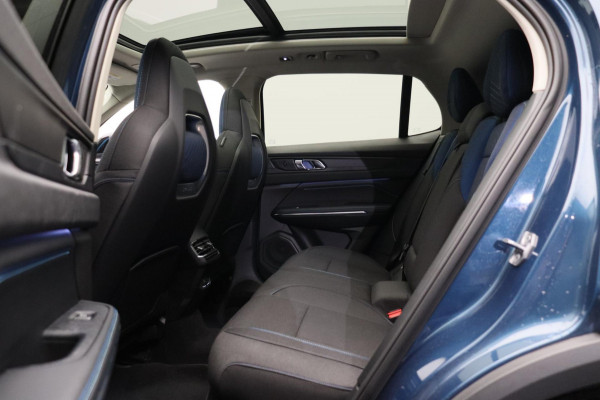 Lynk & Co 01 1.5 261PK Plug-in Hybrid *Trekhaak* Pano/dak Apple/Carplay Adaptive/Cruise