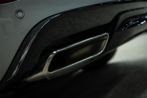 Land Rover Range Rover Sport 3.0 P510e First Edition | Meridian | Stoelverwarming en verkoeling | BTW |