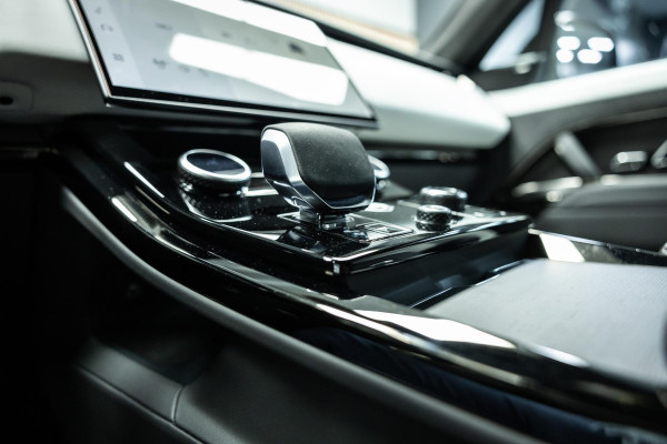 Land Rover Range Rover Sport 3.0 P510e First Edition | Meridian | Stoelverwarming en verkoeling | BTW |