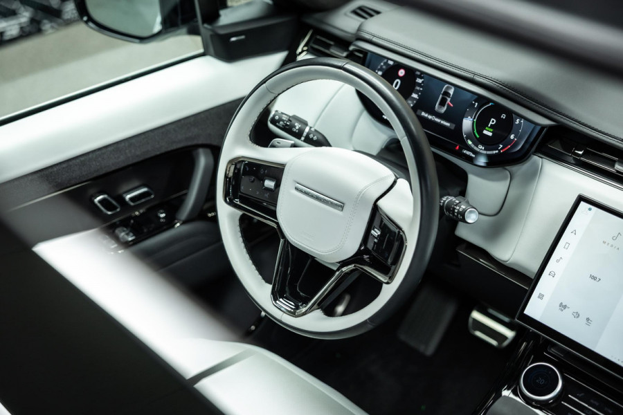 Land Rover Range Rover Sport 3.0 P510e First Edition | Meridian | Stoelverwarming en verkoeling | BTW |