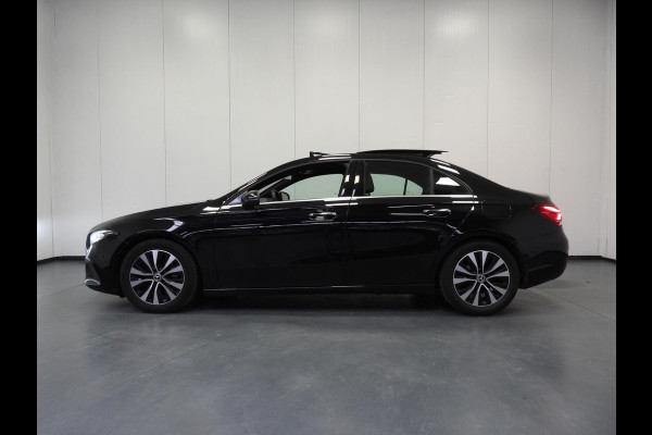 Mercedes-Benz A-Klasse A180 Premium Plus LEER/SCHUIFDAK/SFEER/BURMESTER/17"LMV!