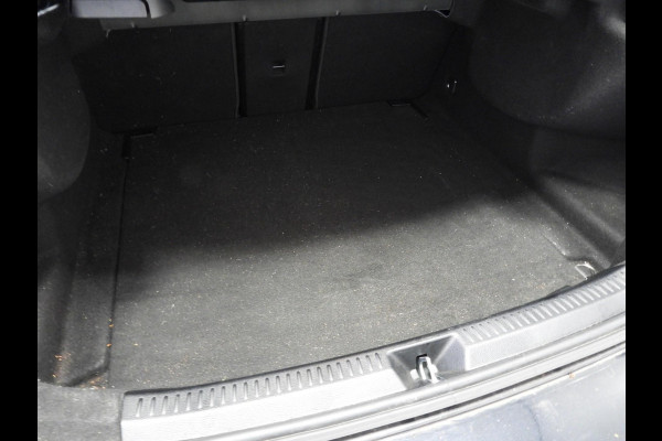 Mercedes-Benz A-Klasse A180 Premium Plus LEER/SCHUIFDAK/SFEER/BURMESTER/17"LMV!