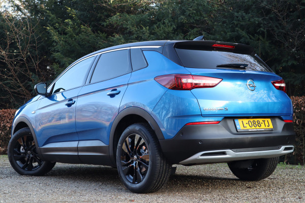 Opel Grandland X 1.2 Turbo Ultimate | Automaat | Stuur + Stoelverwarming | 360 camera |