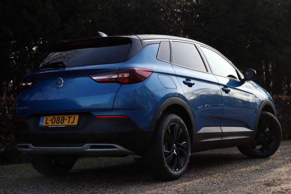 Opel Grandland X 1.2 Turbo Ultimate | Automaat | Stuur + Stoelverwarming | 360 camera |