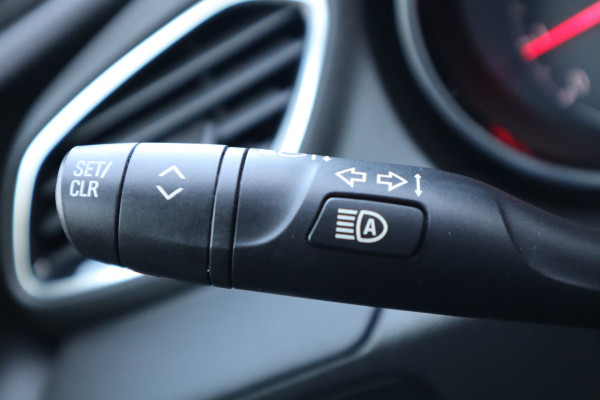 Opel Grandland X 1.2 Turbo Ultimate | Automaat | Stuur + Stoelverwarming | 360 camera |