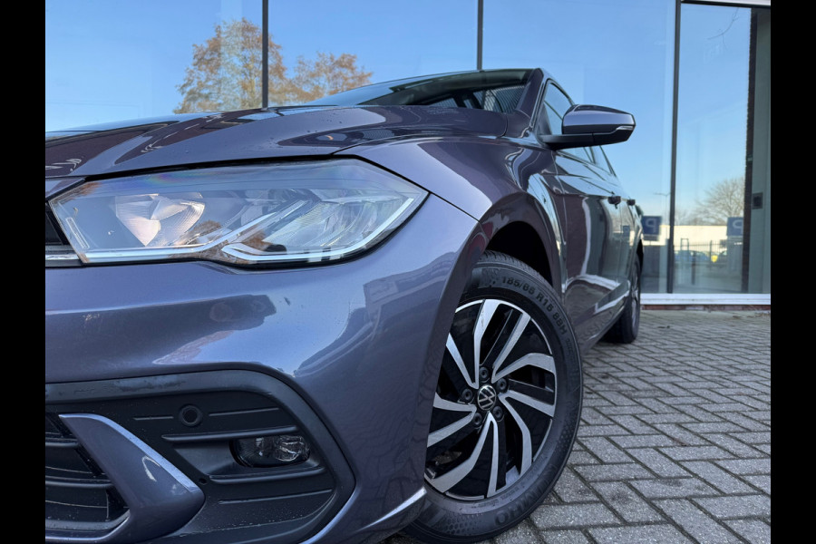 Volkswagen Polo 1.0 TSI Life Business - Automaat - Media Apple/Android - Parkeersensoren - Climate