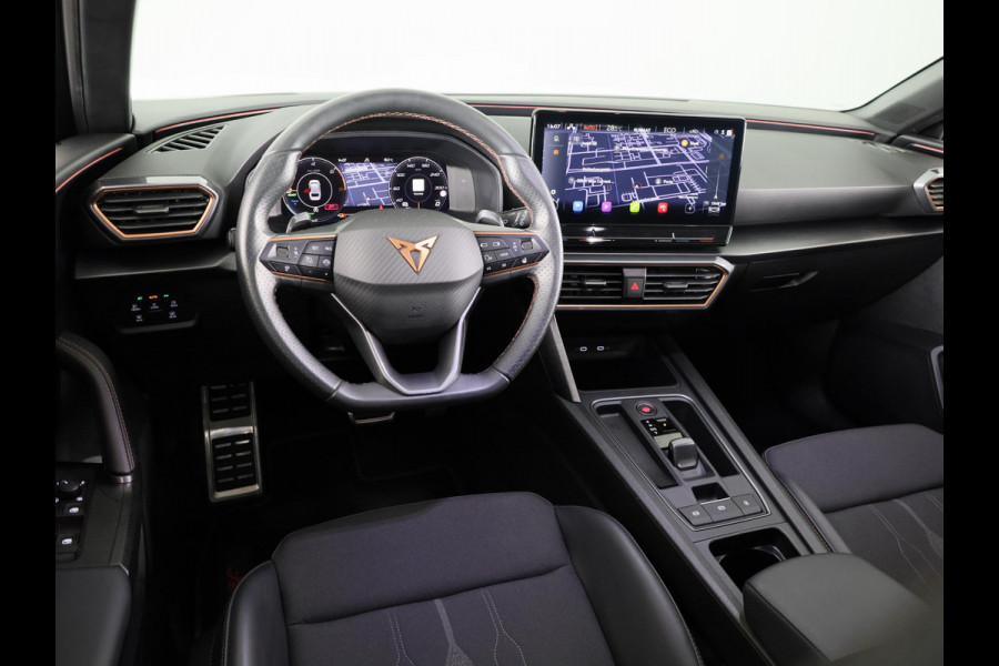 CUPRA Leon Sportstourer 1.4 TSI eHybrid PHEV FR Business Intense 204 pk Automaat (DSG) | Navigatie | Parkeersensoren achter | Autom. airco (3 zones) | Stoelverwarming | Keyless |