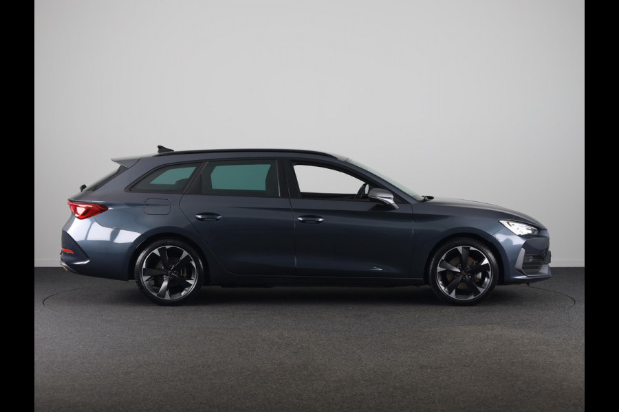 CUPRA Leon Sportstourer 1.4 TSI eHybrid PHEV FR Business Intense 204 pk Automaat (DSG) | Navigatie | Parkeersensoren achter | Autom. airco (3 zones) | Stoelverwarming | Keyless |