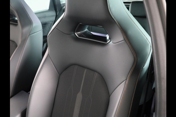CUPRA Leon Sportstourer 1.4 TSI eHybrid PHEV FR Business Intense 204 pk Automaat (DSG) | Navigatie | Parkeersensoren achter | Autom. airco (3 zones) | Stoelverwarming | Keyless |