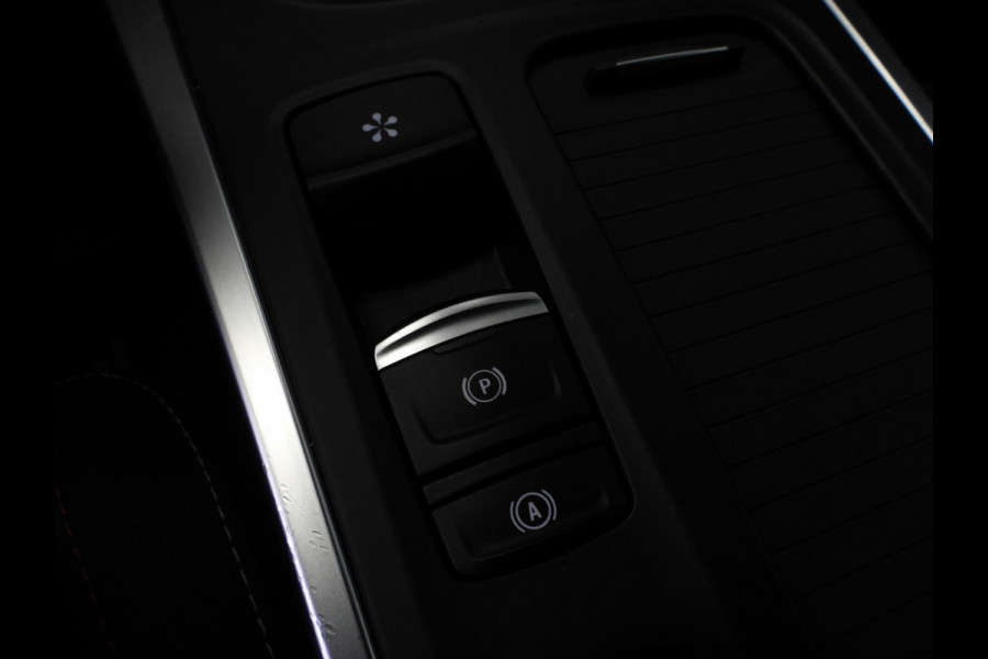 Renault Mégane Estate 1.3 TCe Aut. R.S. Line NAVI/CAMERA/HEAD-UP/LED/18"LMV!