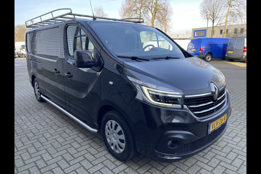 Renault Trafic 2.0 dCi 120pk T29 L2H1 Work Edition / vaste prijs rijklaar € 17.950 ex btw / euro 6 / bpm vrij / lease vanaf € 302 / imperial / trekhaak / camera / airco / cruise control
