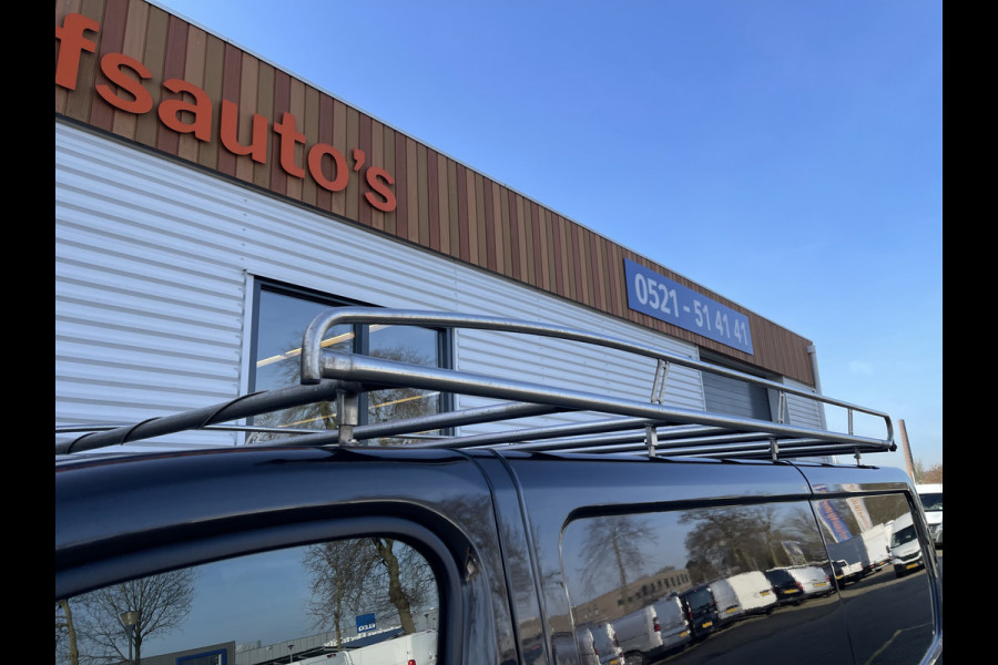 Renault Trafic 2.0 dCi 120pk T29 L2H1 Work Edition / vaste prijs rijklaar € 17.950 ex btw / euro 6 / bpm vrij / lease vanaf € 302 / imperial / trekhaak / camera / airco / cruise control