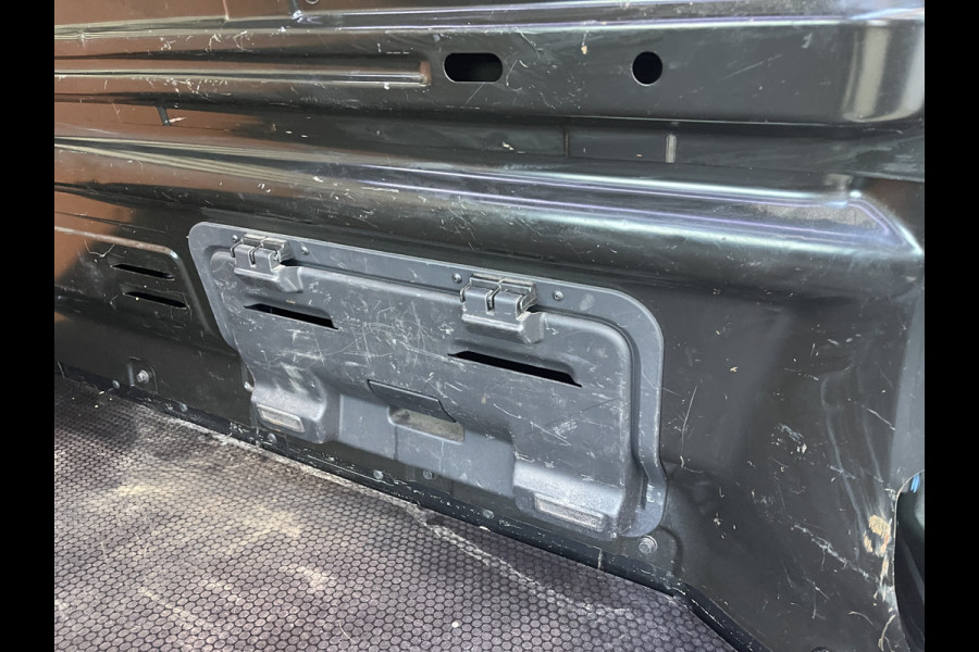 Renault Trafic 2.0 dCi 120pk T29 L2H1 Work Edition / vaste prijs rijklaar € 17.950 ex btw / euro 6 / bpm vrij / lease vanaf € 302 / imperial / trekhaak / camera / airco / cruise control