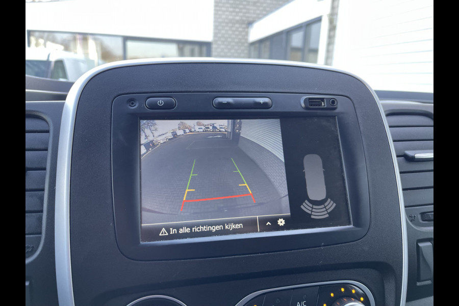 Renault Trafic 2.0 dCi 120pk T29 L2H1 Work Edition / vaste prijs rijklaar € 17.950 ex btw / euro 6 / bpm vrij / lease vanaf € 302 / imperial / trekhaak / camera / airco / cruise control