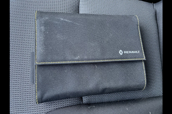 Renault Trafic 2.0 dCi 120pk T29 L2H1 Work Edition / vaste prijs rijklaar € 17.950 ex btw / euro 6 / bpm vrij / lease vanaf € 302 / imperial / trekhaak / camera / airco / cruise control